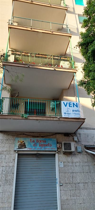 VENDITA 5 VANI + ACC. RI E CANTINA- VIALE DI VITTORIO, 14