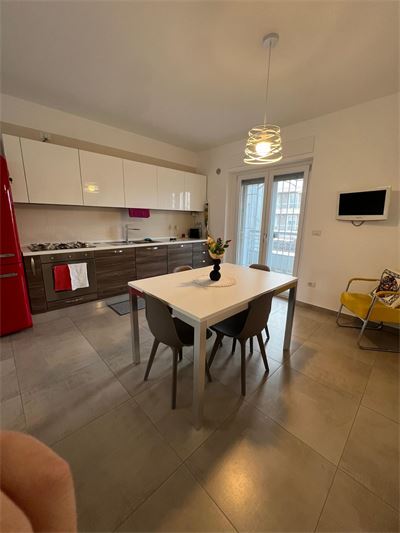 FITTO 3 VANI+ ACC.RI- VIA NATALE D'AGOSTINO,56